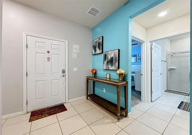 Photo 3 of Townhouse for sale at 267 Jetty Way, Davenport, FL 33897 | MLS# S5152558 | Listing updated on 2026-09-23