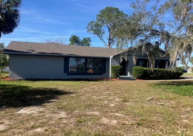 Photo 2 of Single family home for sale at 5241 Magnolia Ter, Fruitland Park, FL 34731 | MLS# O6420263 | Listing updated on 2026-09-16