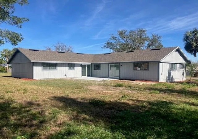 Photo 3 of Single family home for sale at 5241 Magnolia Ter, Fruitland Park, FL 34731 | MLS# O6420263 | Listing updated on 2026-09-16