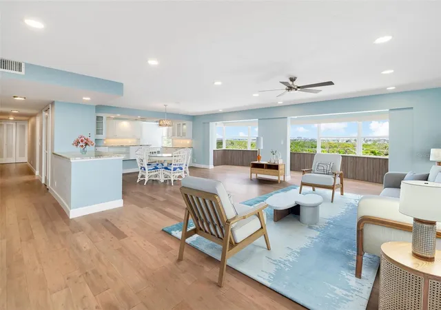 2nd image of 1750 Benjamin Franklin Dr, Sarasota, FL 34236
