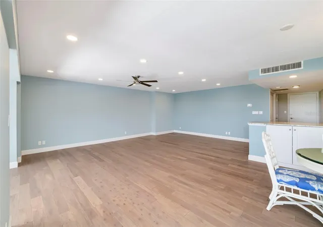 4th image of 1750 Benjamin Franklin Dr, Sarasota, FL 34236