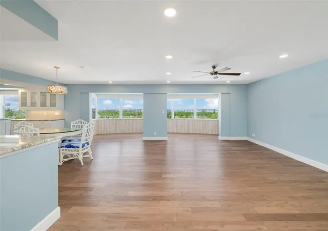 5th image of 1750 Benjamin Franklin Dr, Sarasota, FL 34236