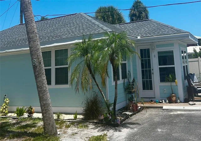 1st image of 470 S Mccall Rd #8, Englewood, FL 34223 | MLS# O6420267