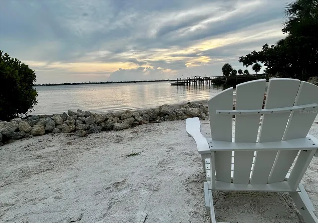 2nd image of 470 S Mccall Rd, ENGLEWOOD, FL 34223