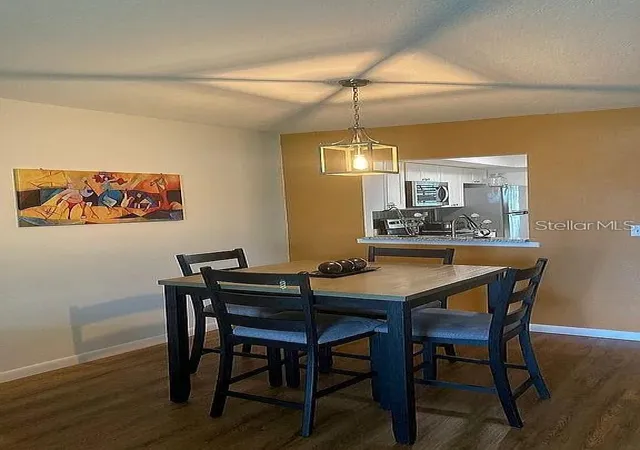 Listing Photo 5 - Condo for sale in building located at 4416 Spicewood Dr, BRADENTON, FL 34208 - Unit #J