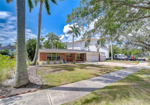 Photo 1 of Single family home for sale at 5006 W Dickens Ave, Tampa, FL 33629 | MLS# TB8523616 | Listing updated on 2026-07-08