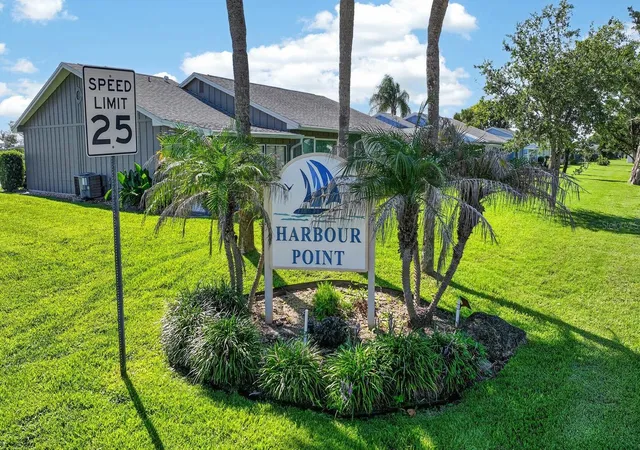 57th image of 1136 Harbour Point Dr, Port Orange, FL 32127 | MLS# V4949889