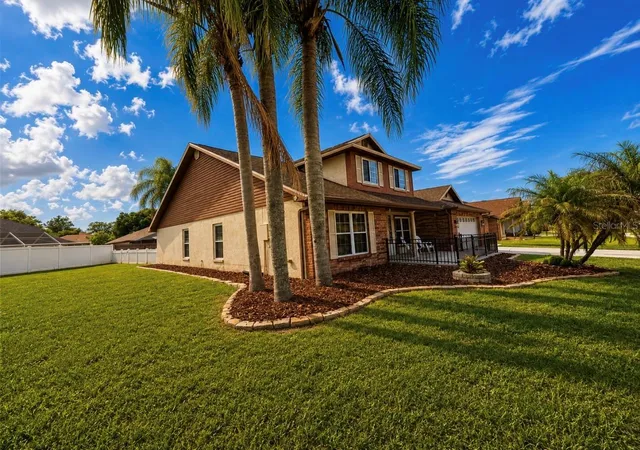 5th image of 1435 Buckner Rd, Valrico, FL 33596 | MLS# O6420280