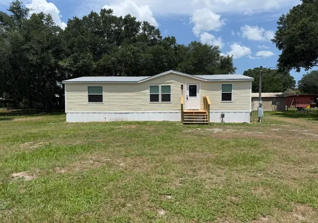 Photo 1 of Manufactured home for sale at 6428 Fernwood Dr, Lakeland, FL 33810 | MLS# B4902301 | Listing updated on 2026-09-01