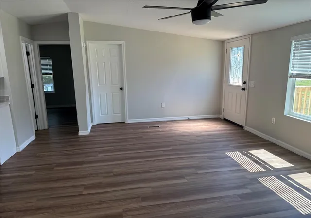 Photo 4 of Manufactured home for sale at 6428 Fernwood Dr, Lakeland, FL 33810 | MLS# B4902301 | Listing updated on 2026-09-01
