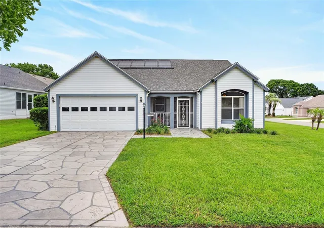 1st image of 1101 Monterey Ln, Lady Lake, FL 32159 | MLS# G5114333