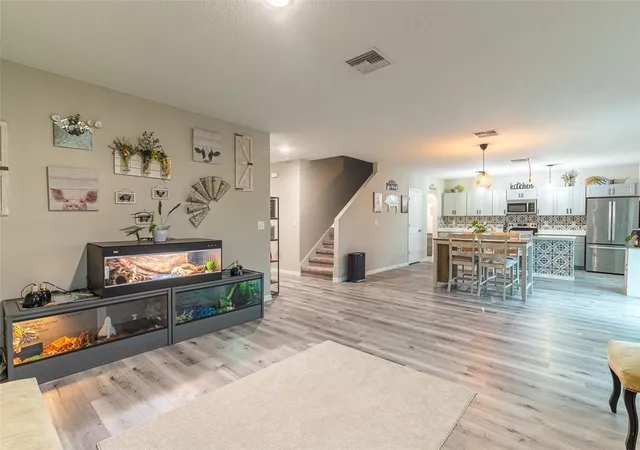 Photo 3 of Single family home for sale at 5508 Arlington River Dr, Lakeland, FL 33811 | MLS# L4963092 | Listing updated on 2026-10-15