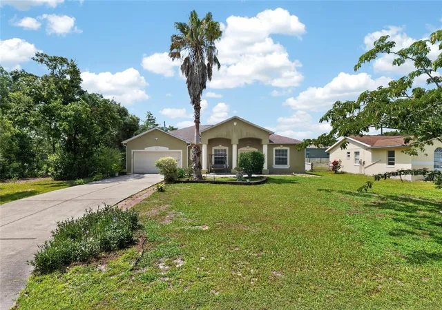 Photo 4 of Single family home for sale at 2728 SW 153rd Place Rd, Ocala, FL 34473 | MLS# OM727458 | Listing updated on 2026-07-31