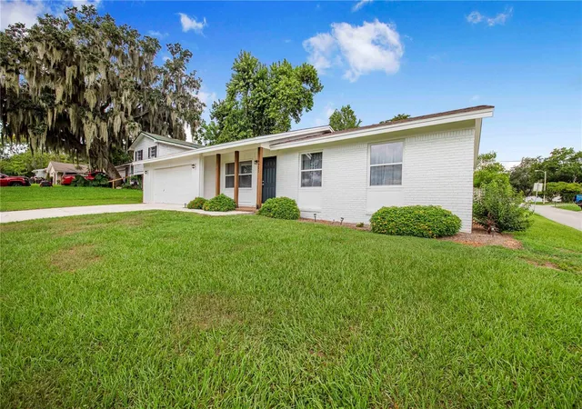 4th image of 4921 Sharon Ave, Lakeland, FL 33812 | MLS# P4939167