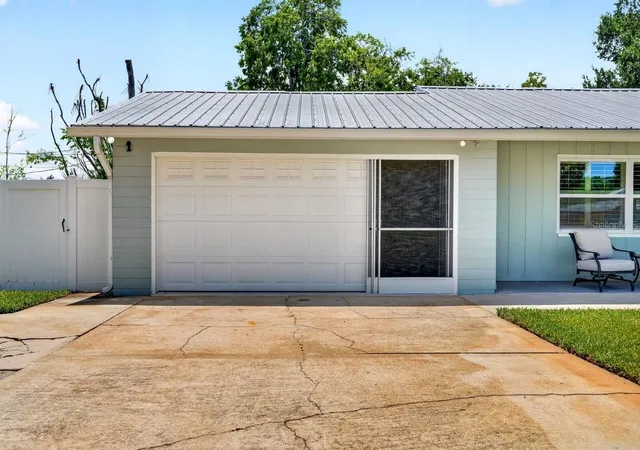 Homes for sale in South Daytona, FL | 2334 Citrus Ave, South Daytona, FL 32119 | MLS# V4949892