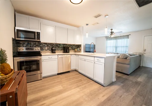 Photo 2 of Single family home for sale at 7407 Mount Vernon Rd, Tampa, FL 33625 | MLS# W7887106 | Listing updated on 2026-08-05