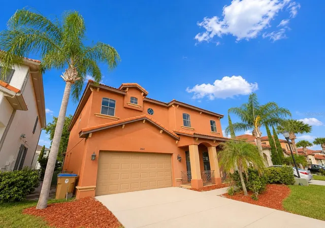 Photo 2 of Single family home for sale at 2807 Via Largo Ct, Kissimmee, FL 34744 | MLS# S5152573 | Listing updated on 2026-07-31