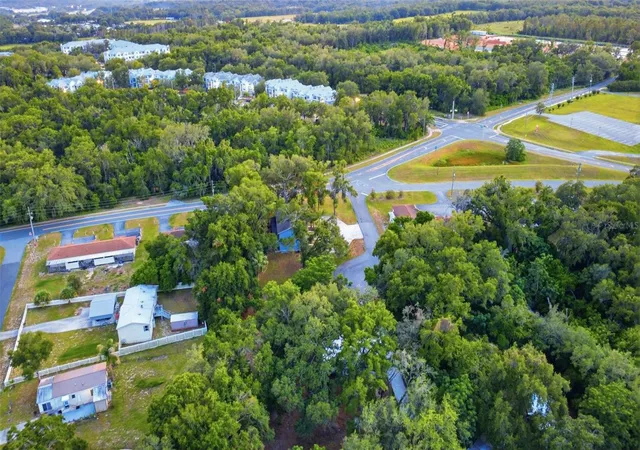 Homes for sale in Fruitland Park, FL | 403 Acorn Cir, Fruitland Park, FL 34731 | MLS# O6420322