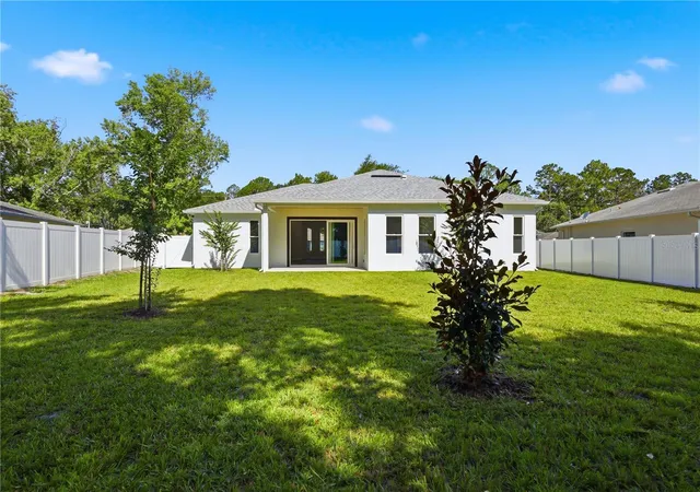 Photo 2 of Single family home for sale at 12 Perthshire Ln, Palm Coast, FL 32164 | MLS# FC319544 | Listing updated on 2026-10-06