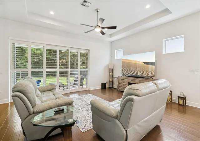 Photo 4 of Single family home for sale at 15709 Shorebird Ln, Winter Garden, FL 34787 | MLS# O6420325 | Listing updated on 2026-07-08