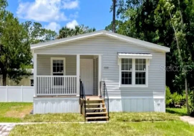 Manufactured home for sale at 55515 Lisa St, ASTOR, FL 32102 | MLS# R4911522
