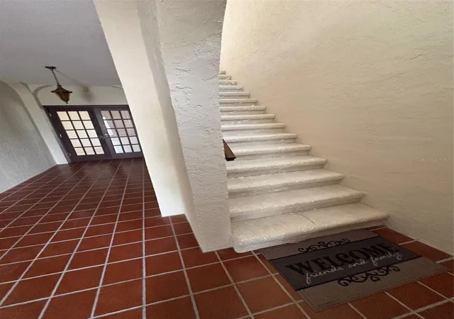 Photo 4 of Single family home for sale at 15810 Redington Dr, Redington Beach, FL 33708 | MLS# TB8523684 | Listing updated on 2026-08-01