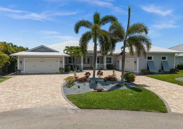 3rd image of 105 Sw 52Nd St, Cape Coral, FL 33914 | MLS# C7527789