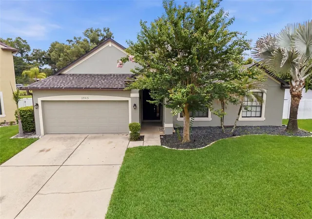1st image of 1945 Abbey Ridge Dr, Dover, FL 33527 | MLS# TB8523698