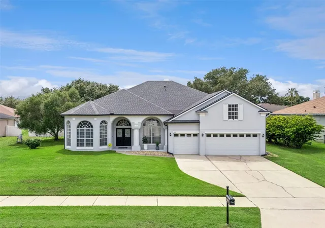 Photo 1 of Single family home for sale at 13163 Lakeshore Grv Dr, Winter Garden, FL 34787 | MLS# G5114337 | Listing updated on 2026-10-16