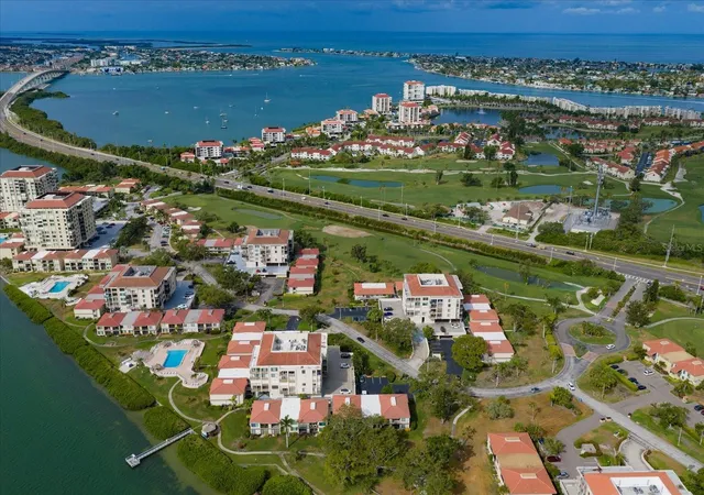 Listing Photo 2 - Condo for sale in building located at 6219 Palma Del Mar Blvd S, St. Petersburg, FL 33715 - Unit #102