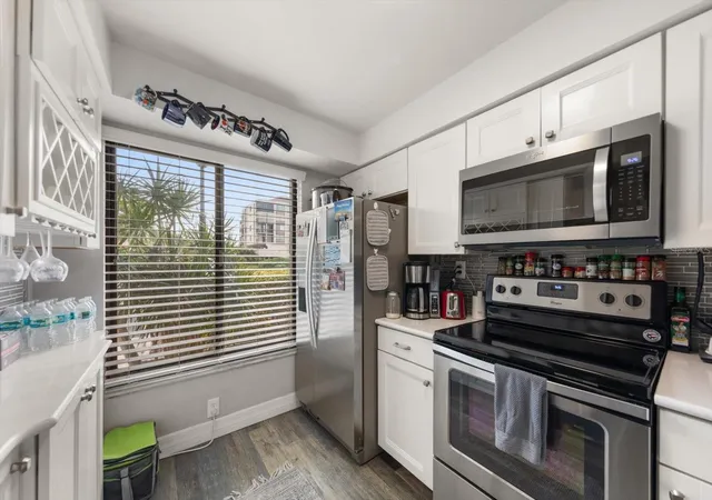 Photo 4 of Condo for sale at 6219 Palma Del Mar Blvd S #102, Saint Petersburg, FL 33715 | MLS# TB8523706 | Listing updated on 2026-09-22