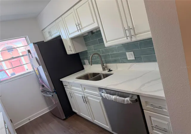 Photo 3 of Sale Pending at 1134 Rue Des Rois #1134, South Pasadena, FL 33707 | MLS# O6420348 | Listing updated on 2026-10-02