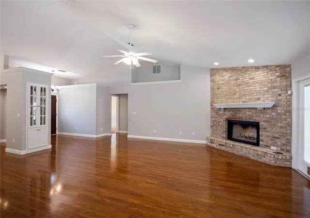 Photo 3 of Single family home for sale at 1258 NE 51st Loop, Ocala, FL 34479 | MLS# OM727476 | Listing updated on 2026-08-31