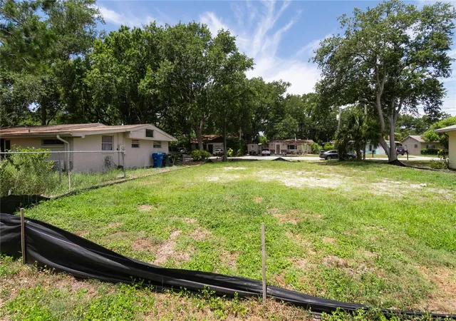 Photo 2 of Land for sale at 658 15th Street Nw, Largo, FL 33770 | MLS# TB8523713 | Listing updated on 2026-09-29