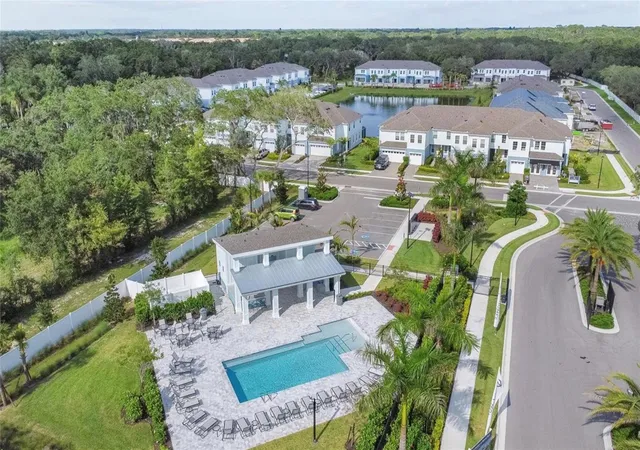 Photo 3 of Townhouse for sale at 4020 Via Sienna Cir, Sarasota, FL 34243 | MLS# A4698258 | Listing updated on 2026-09-22