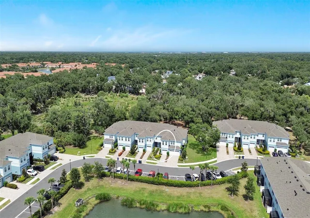 Photo 4 of Townhouse for sale at 4020 Via Sienna Cir, Sarasota, FL 34243 | MLS# A4698258 | Listing updated on 2026-09-22