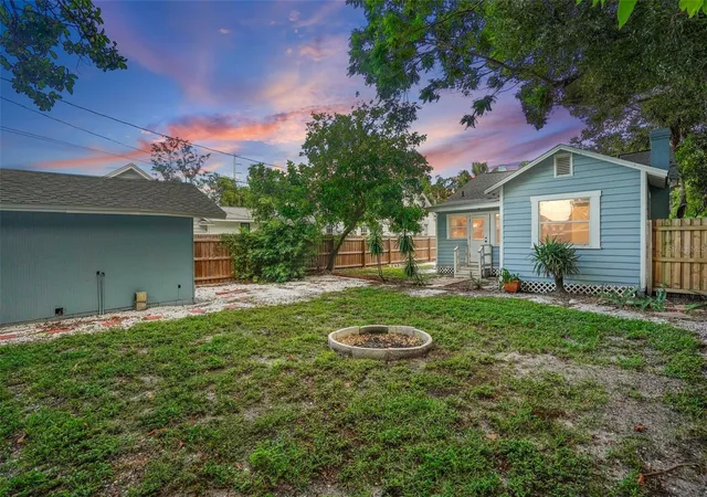 2nd image of 2111 Burlington Ave N, Saint Petersburg, FL 33713 | MLS# TB8523736