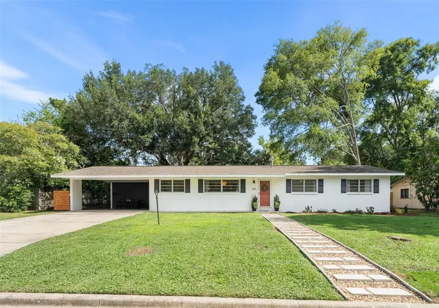 Homes for sale in Gainesville, FL | 3236 Nw 25th Ave, Gainesville, FL 32605 | MLS# GC541504