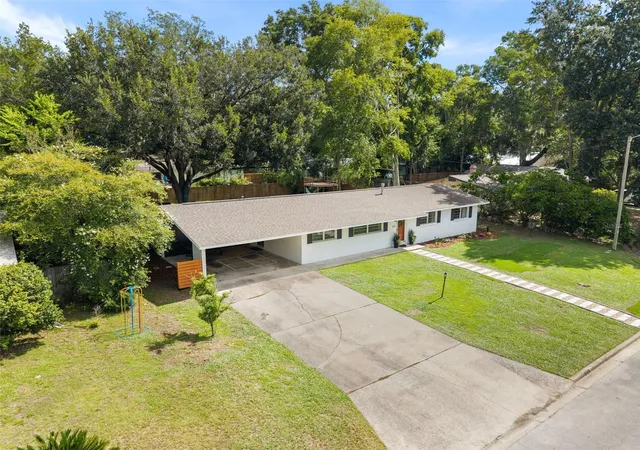 Homes for sale in Gainesville, FL | 3236 Nw 25Th Ave, Gainesville, FL 32605 | MLS# GC541504