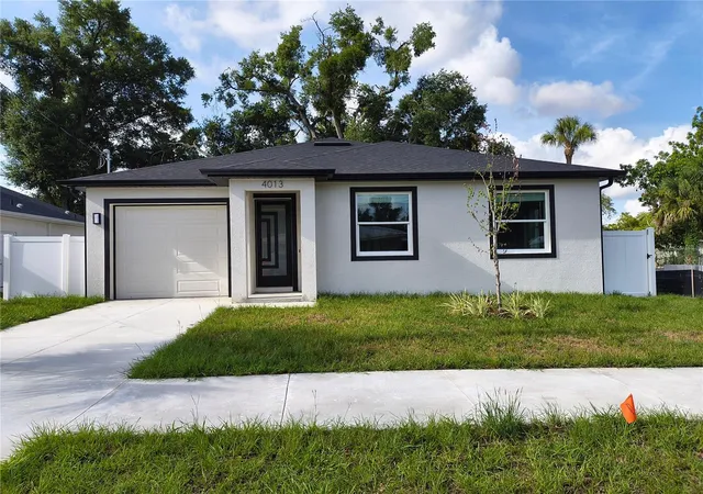 3rd image of 4013 E Curtis St, Tampa, FL 33610 | MLS# TB8523746