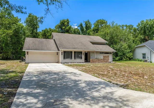 1st image of 10 Sycamore Ct S, Homosassa, FL 34446 | MLS# GC541507
