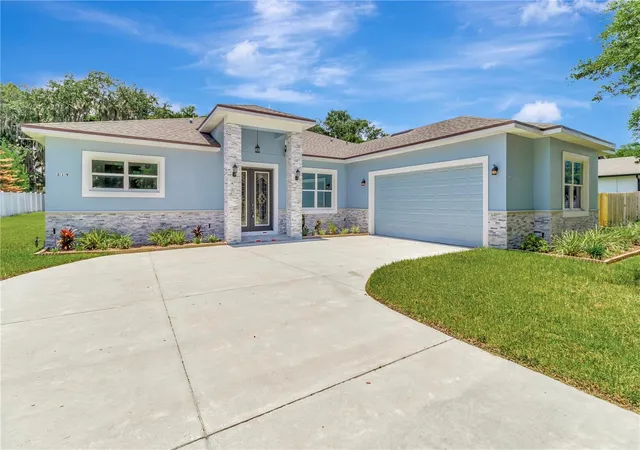 2nd image of 319 Water Shore Dr, Leesburg, FL 34748 | MLS# G5114341