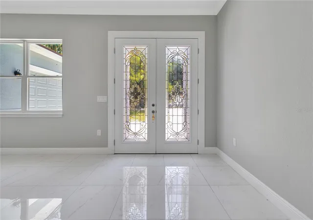 Photo 3 of Single family home for sale at 319 Water Shore Dr, Leesburg, FL 34748 | MLS# G5114341 | Listing updated on 2026-10-01