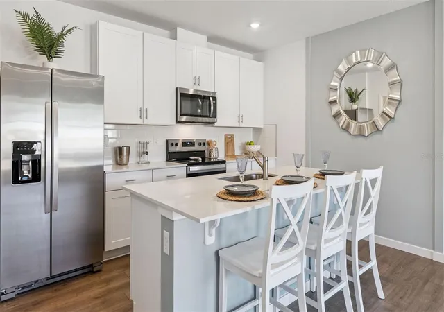 4th image of 2512 Kinsale Ln, Ormond Beach, FL 32174 | MLS# O6420376