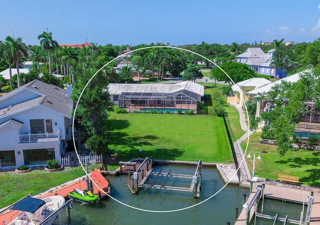 3rd image of 396 Bayshore Dr, Venice, FL 34285 | MLS# N6144838