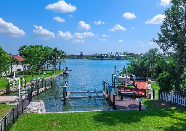 4th image of 396 Bayshore Dr, Venice, FL 34285 | MLS# N6144838
