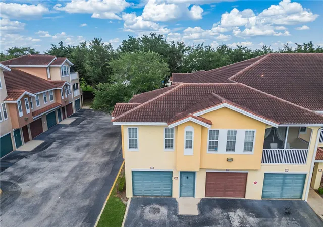 Photo 2 of Condo for sale at 12220 Wild Iris Way #101, Orlando, FL 32837 | MLS# S5152588 | Listing updated on 2026-08-28