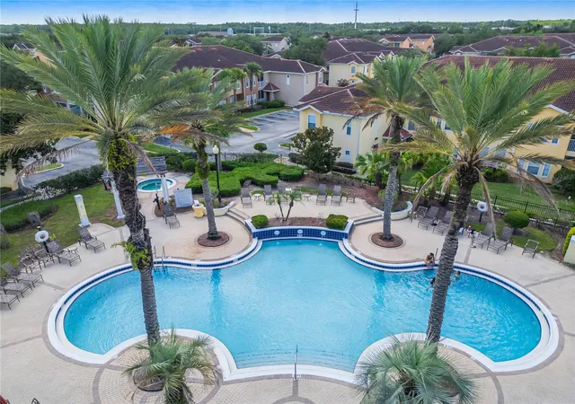Listing Photo 2 - Condo for sale in building located at 12220 Wild Iris Wy, Orlando, FL 32837 - Unit #101