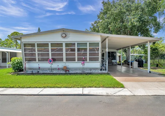 Photo 1 of Manufactured home for sale at 6524 Roosevelt Dr, Port Richey, FL 34668 | MLS# W7887113 | Listing updated on 2026-07-29