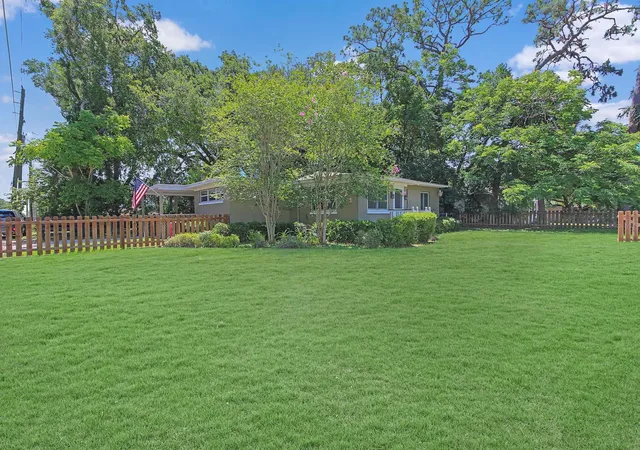 Photo 3 of Single family home for sale at 2541 S Palmetto Ave, Sanford, FL 32773 | MLS# S5152591 | Listing updated on 2026-09-07